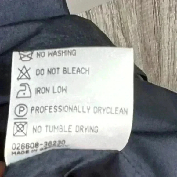 Bogner Dress Sz 38 Sheath Silk Lined Sleeveless Textured Made in Germany - Picture 6 of 7